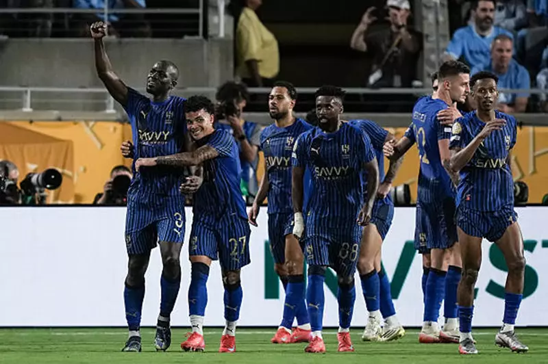 تقارير حصرية: عاصفة رعدية تؤجل تدريب الهلال استعدادًا لمواجهة فلومينينسي