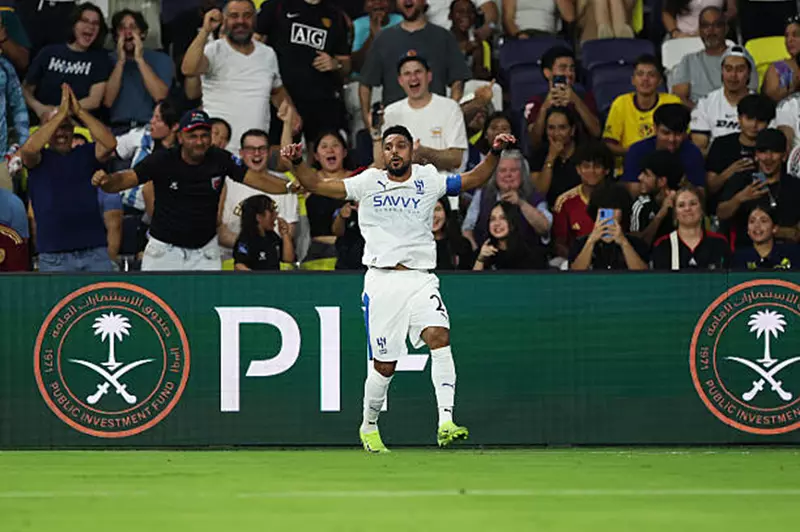 الهلال يفحص سالم الدوسري طبيا قبل مواجهة الأخدود